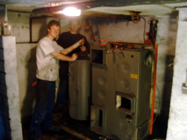Demontage der alten Feststofffeuerung